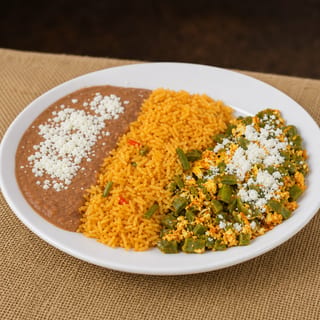HUEVOS CON NOPAL