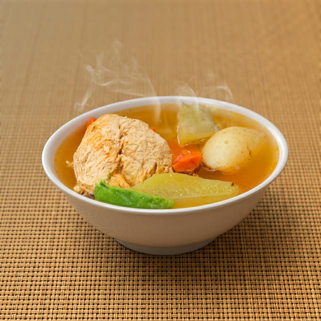 Caldo De Pollo.